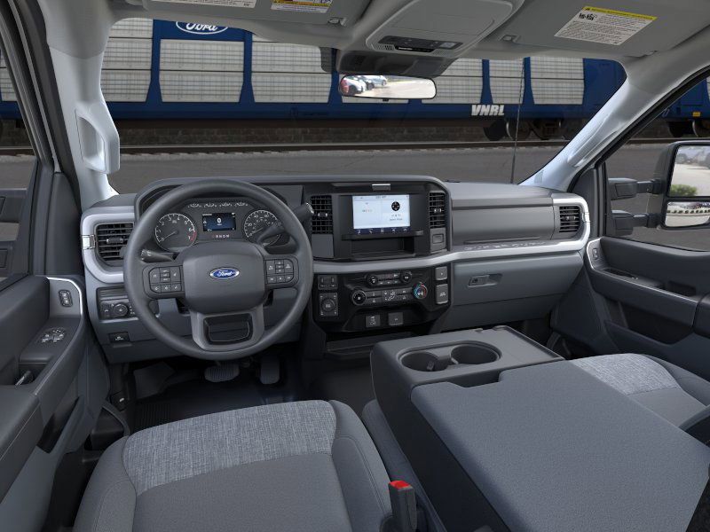 2026 Ford F-350 Super Duty XLT - Photo 9