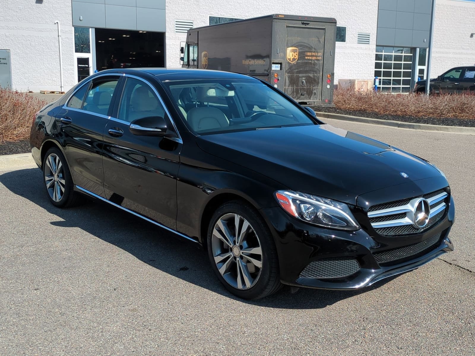 Used 2015 Mercedes-Benz C-Class C300 with VIN 55SWF4KB1FU085907 for sale in Waterford, MI