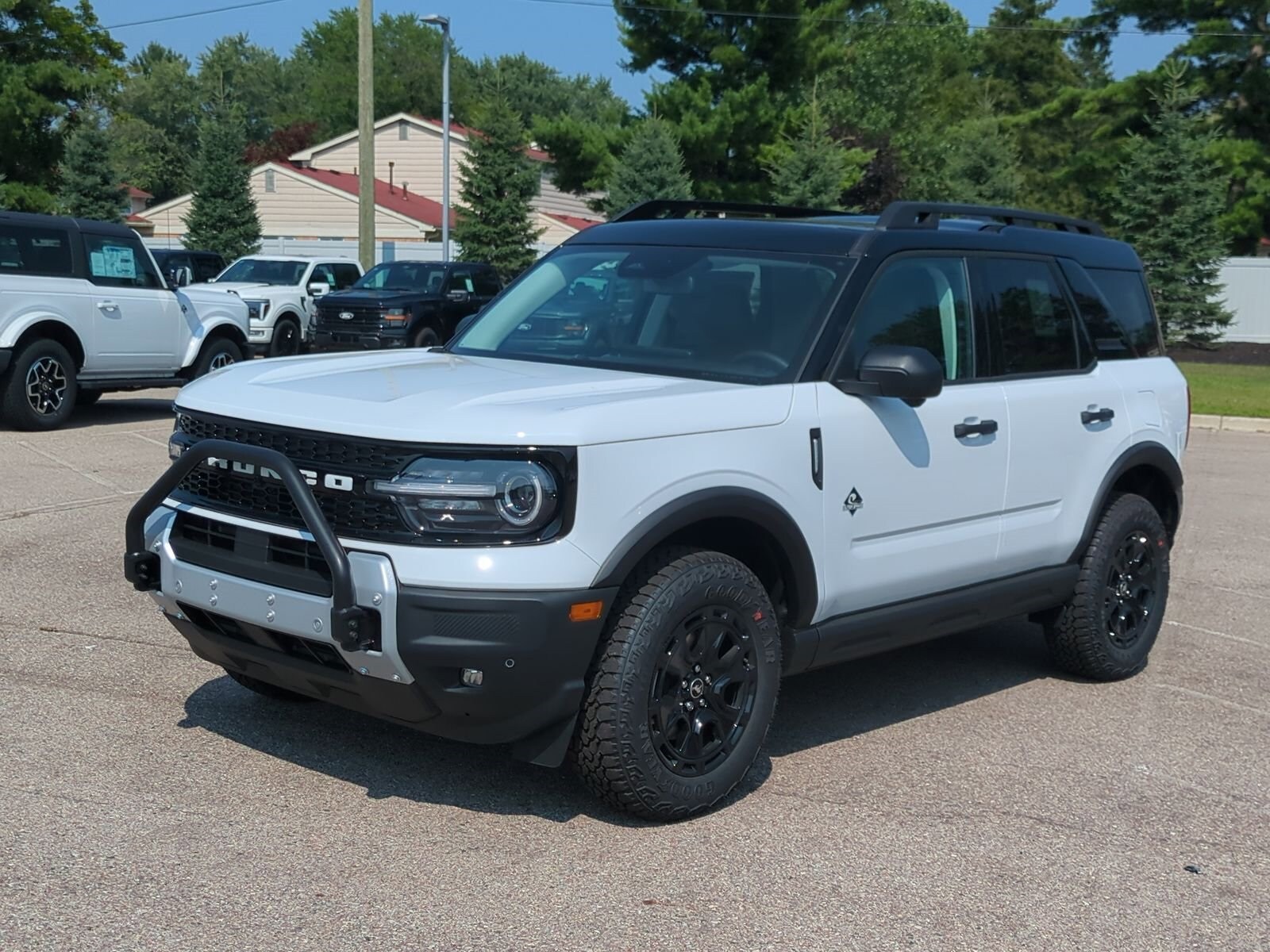 2025 Ford Bronco Sport Outer Banks photo 4