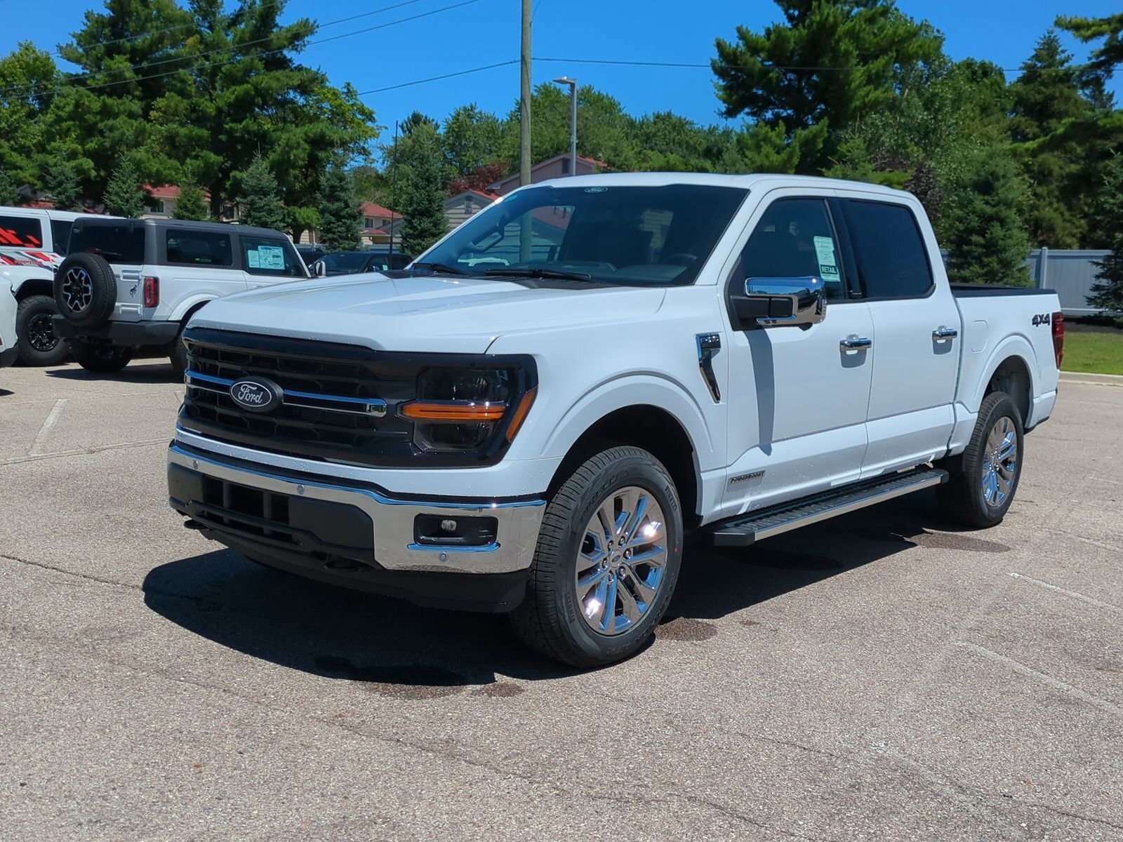 2025 Ford F-150 XLT photo 4