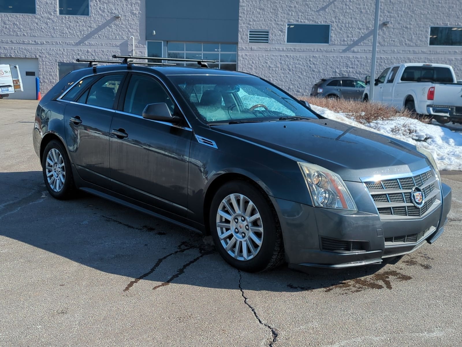 Used 2010 Cadillac CTS Luxury Collection with VIN 1G6DG8EG9A0114164 for sale in Waterford Township, MI
