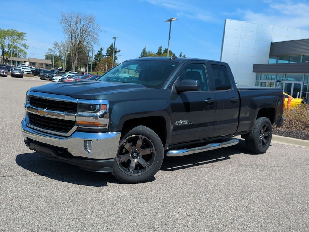Used 2018 Chevrolet Silverado 1500 LT Truck