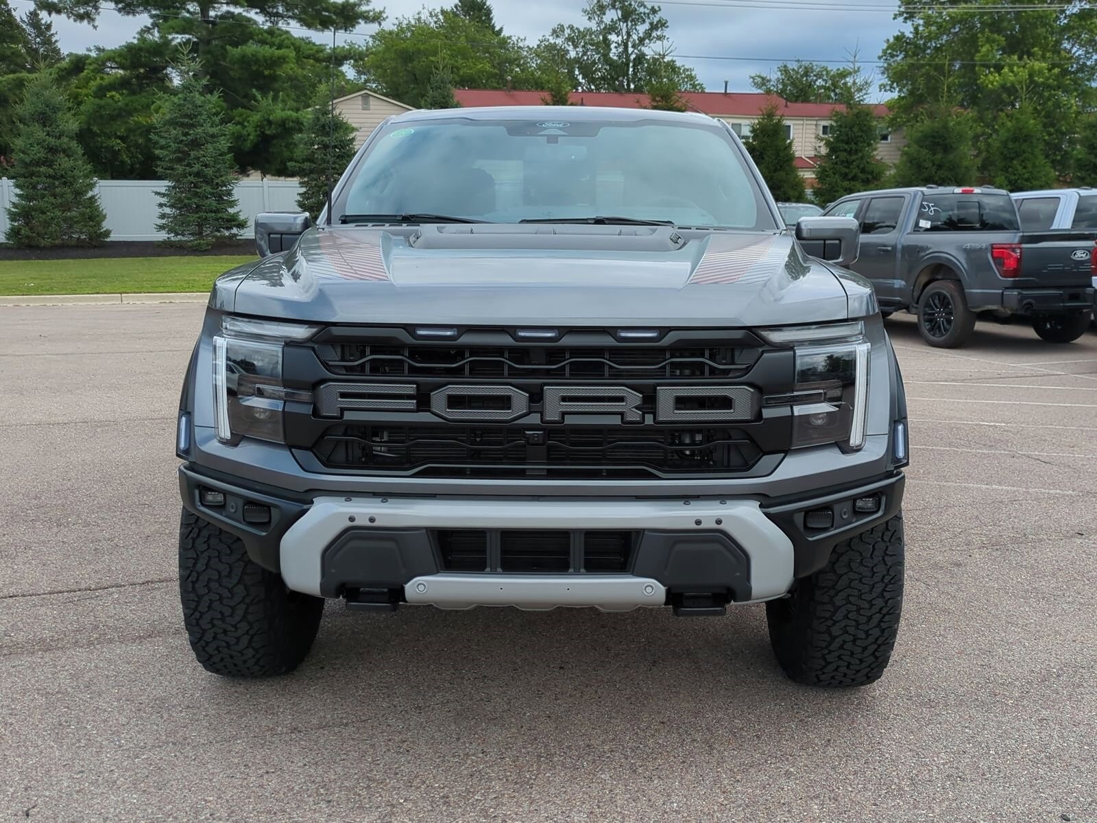 2025 Ford F-150 Raptor photo 3