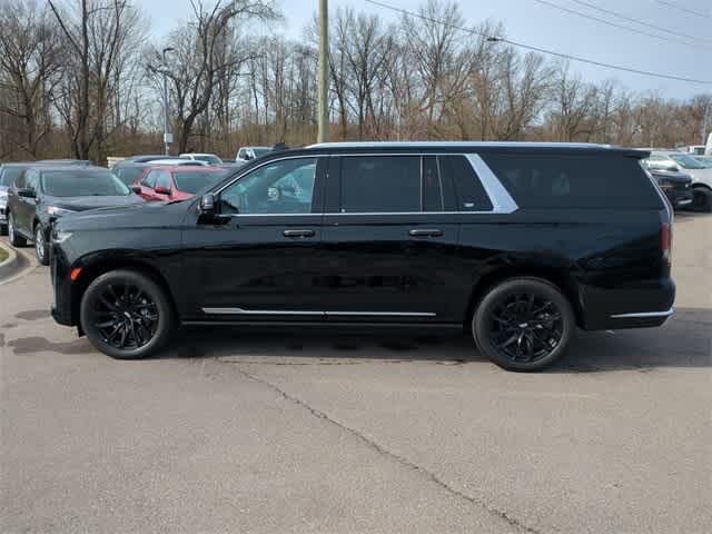 Used 2021 Cadillac Escalade ESV Premium Luxury with VIN 1GYS4LKLXMR228587 for sale in Waterford, MI