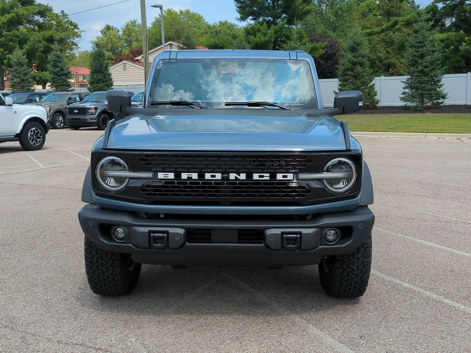 2025 Ford Bronco Badlands photo 3