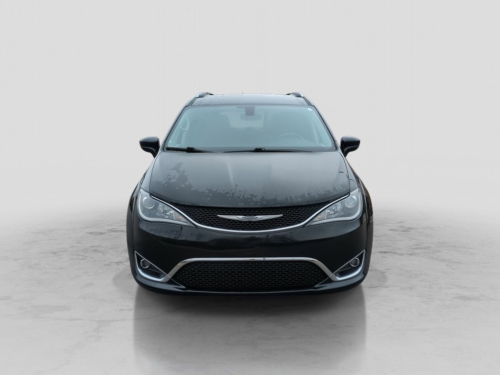 Used 2018 Chrysler Pacifica Touring L Plus Minivan/Van
