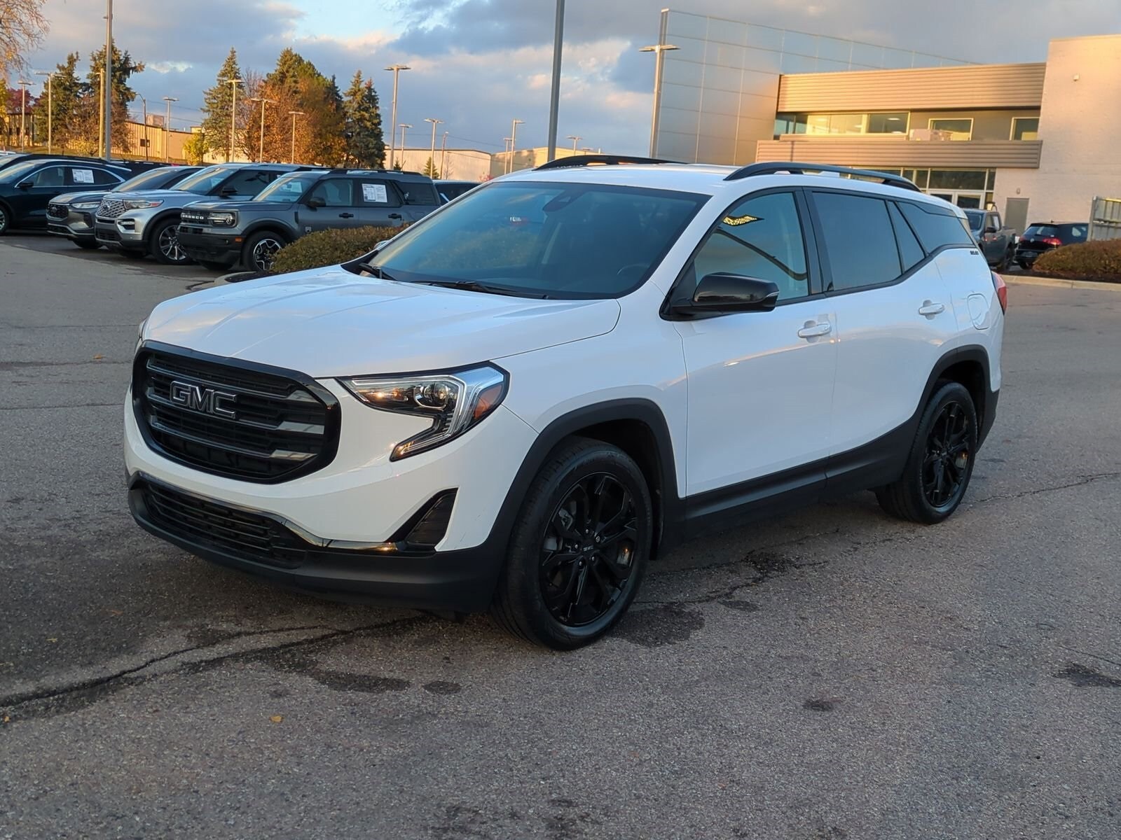 2020 Gmc Terrain SLE photo 4