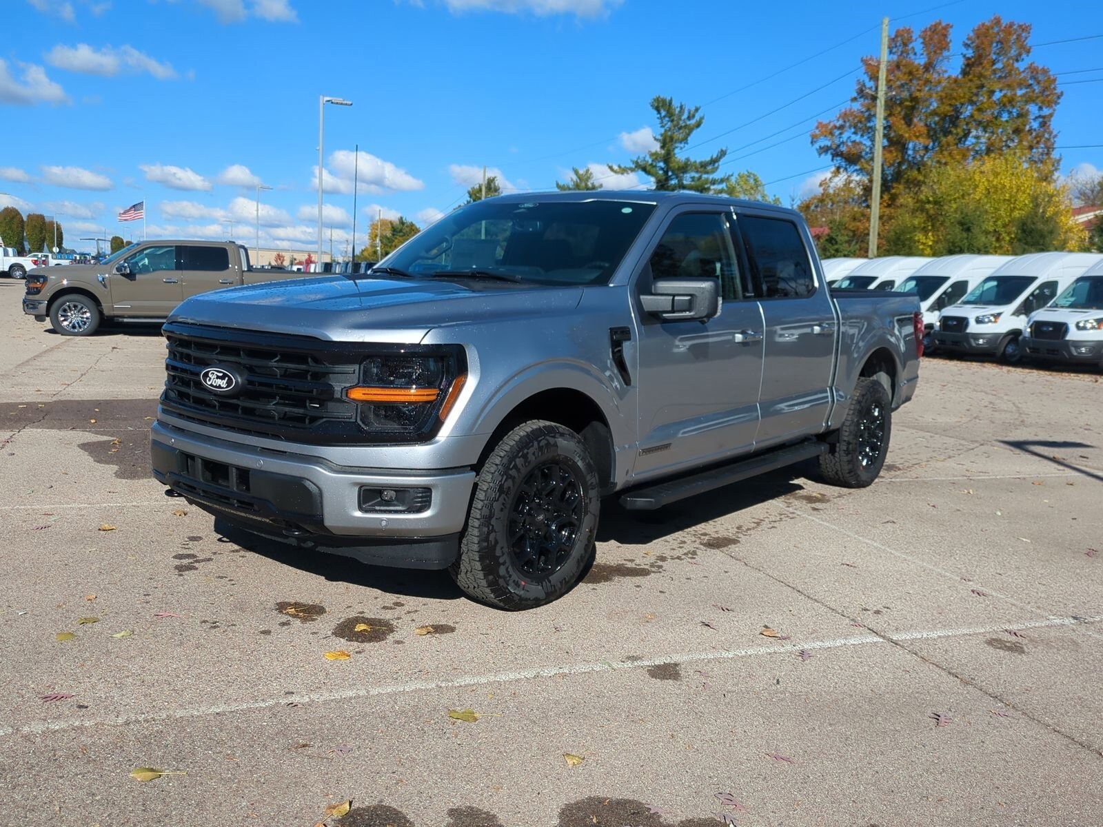 2025 Ford F-150 XLT photo 4
