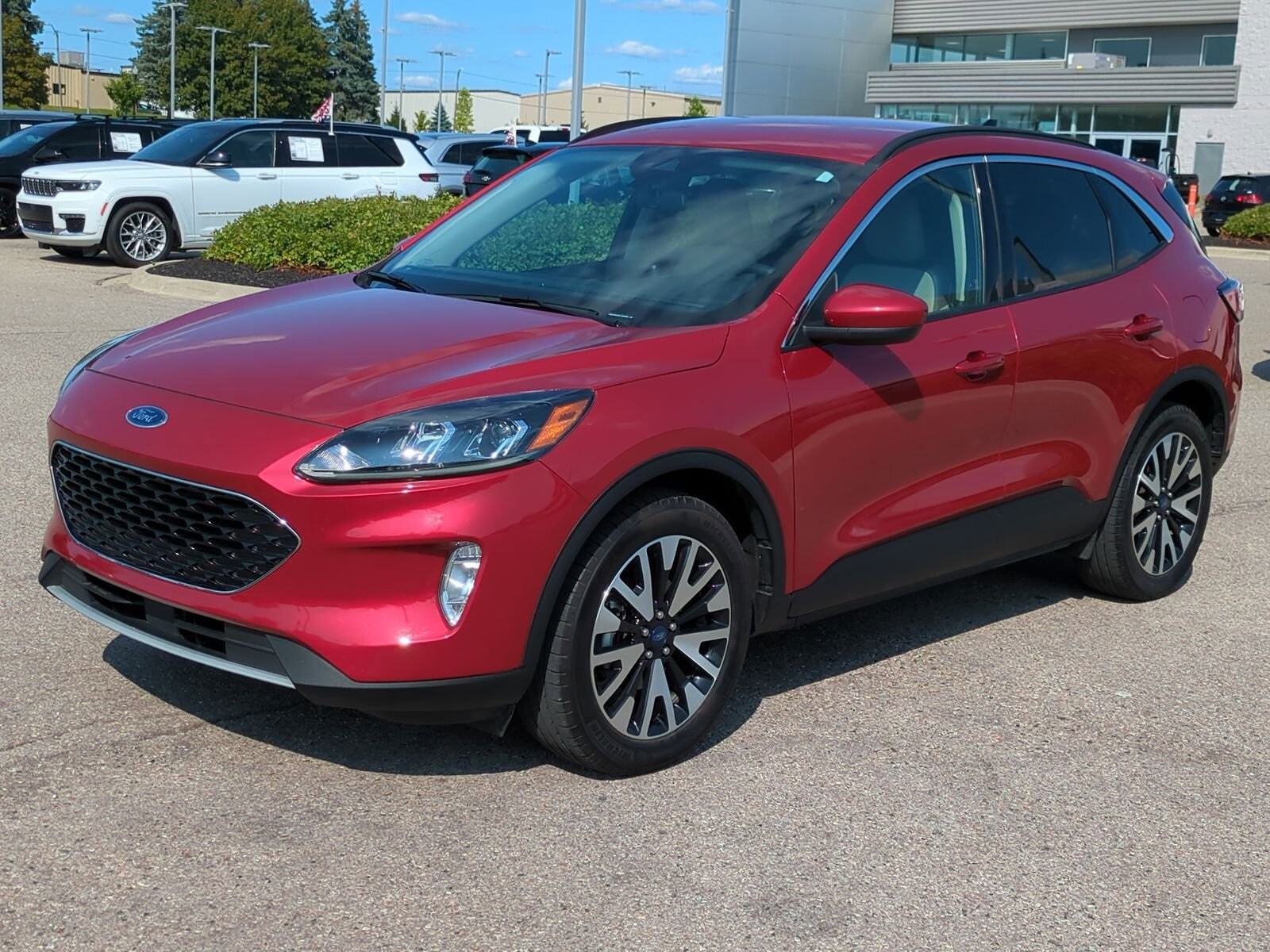 2020 Ford Escape SEL photo 4