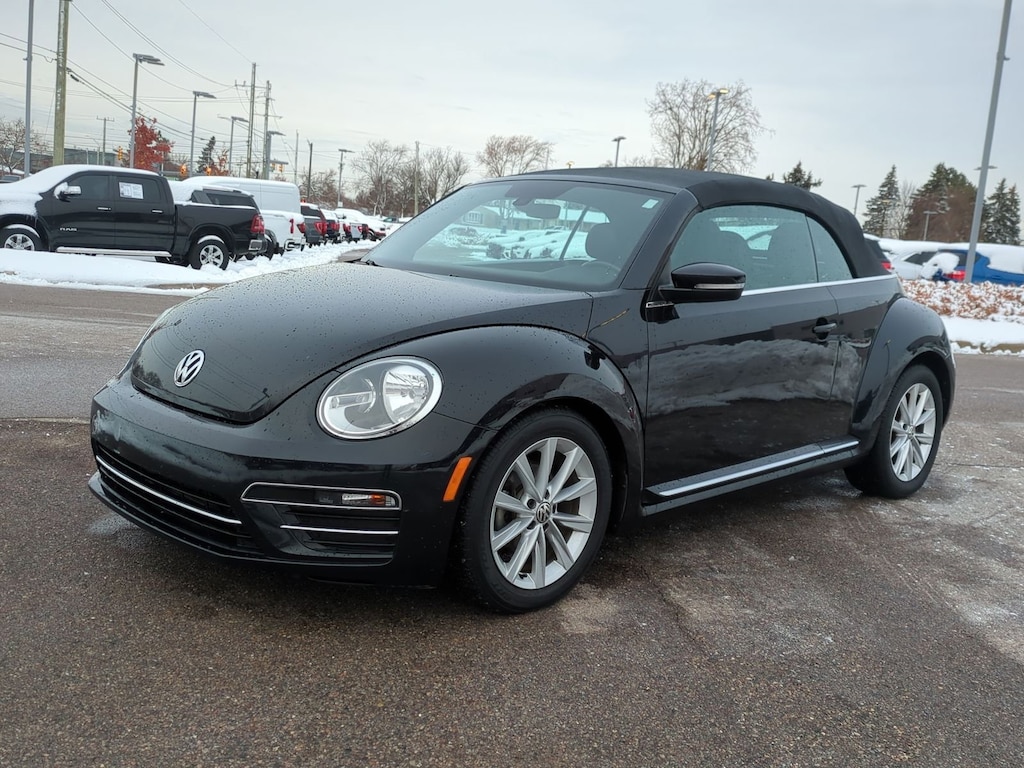 Used 2017 Volkswagen Beetle 1.8T SE Convertible