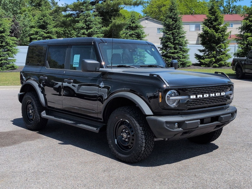 New 2026 Ford Bronco Outer Banks SUV