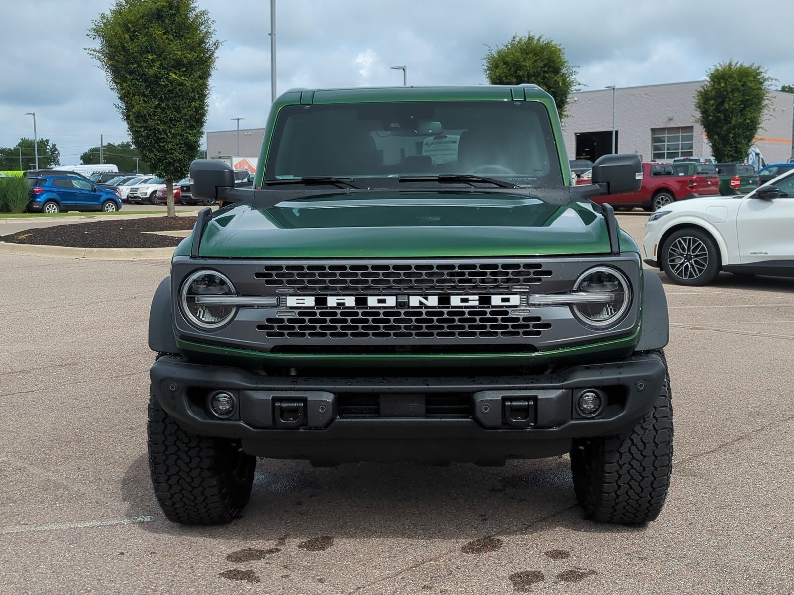 2025 Ford Bronco Badlands photo 3