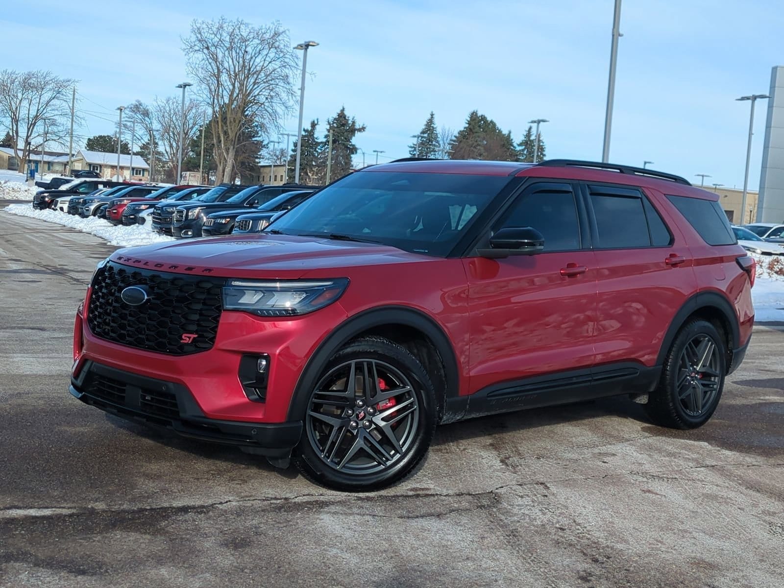 2025 Ford Explorer ST's photo