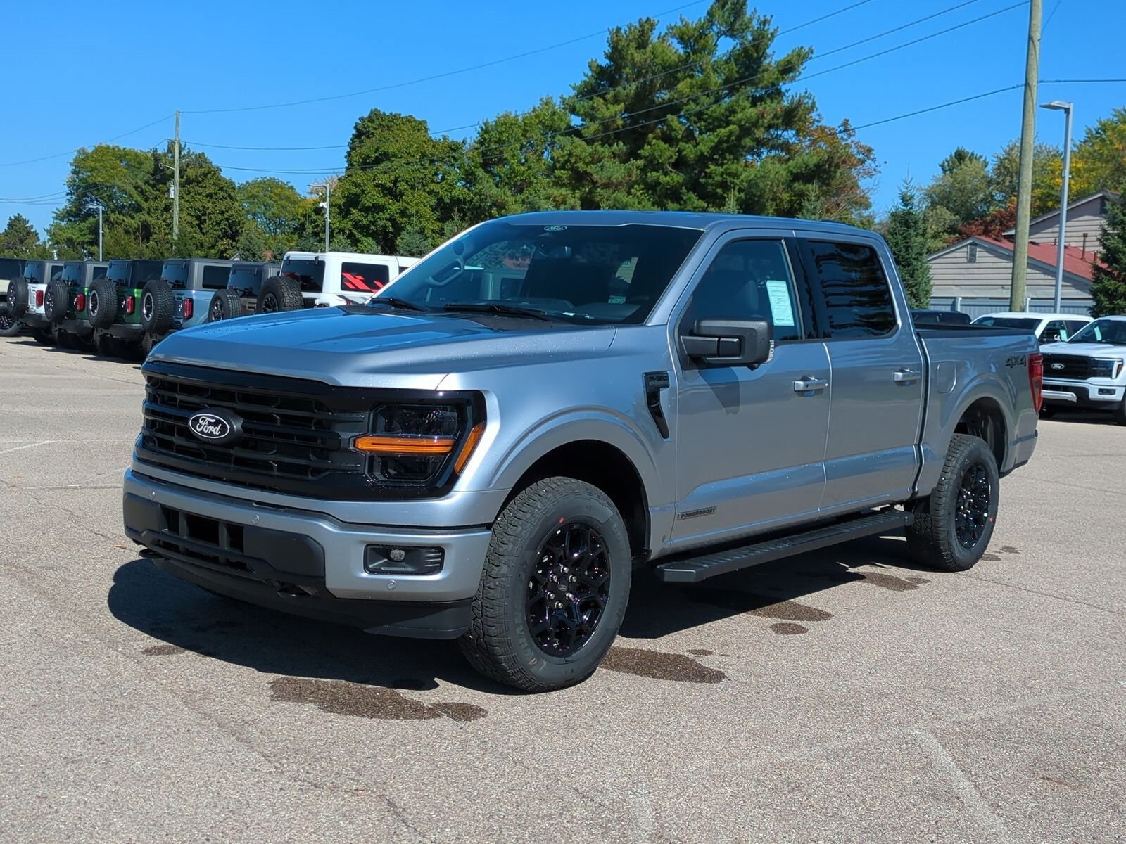 2025 Ford F-150 XLT photo 4