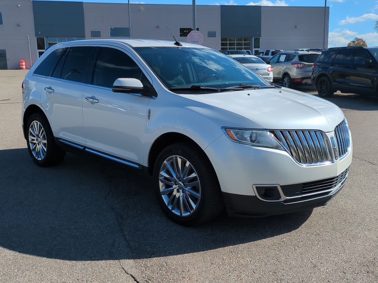 Used 2013 Lincoln MKX Base with VIN 2LMDJ6JK5DBL11509 for sale in Waterford Township, MI