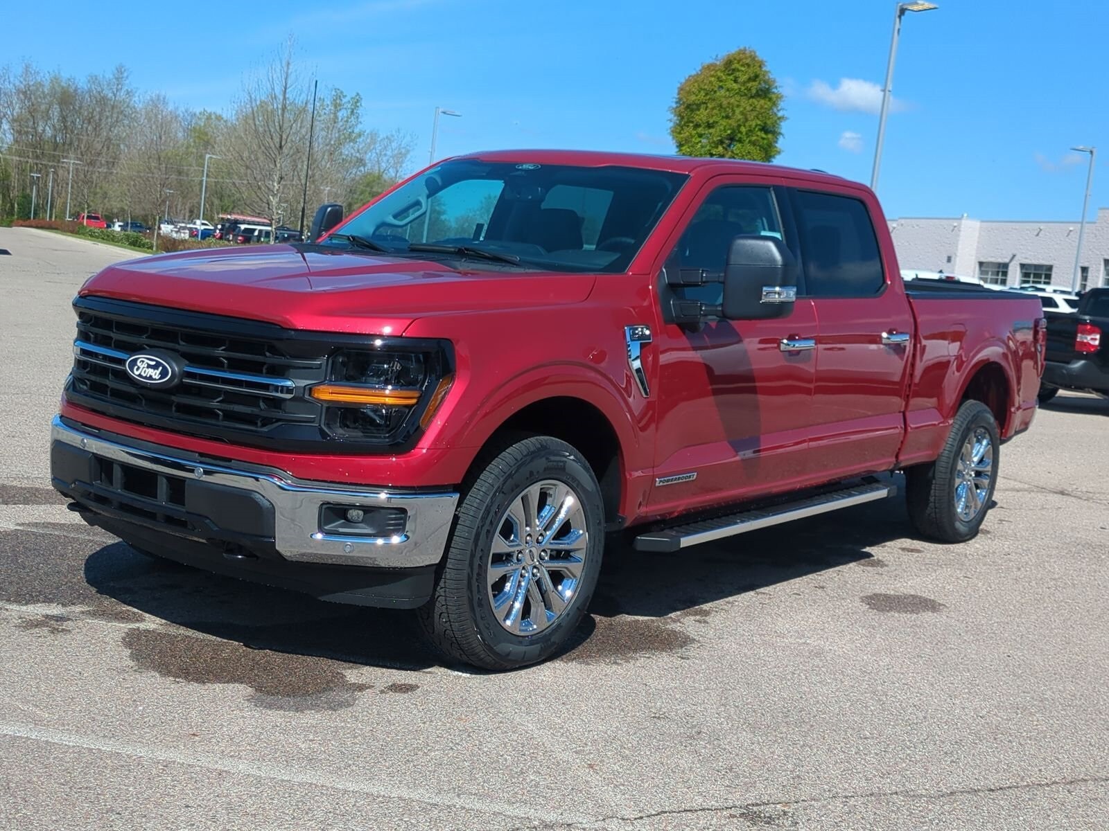 2025 Ford F-150 XLT photo 4