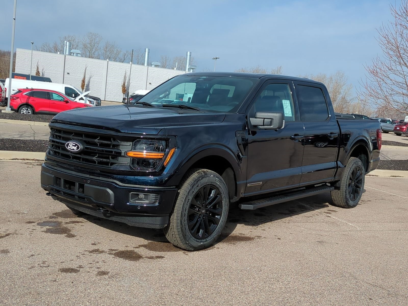 2025 Ford F-150 XLT photo 3
