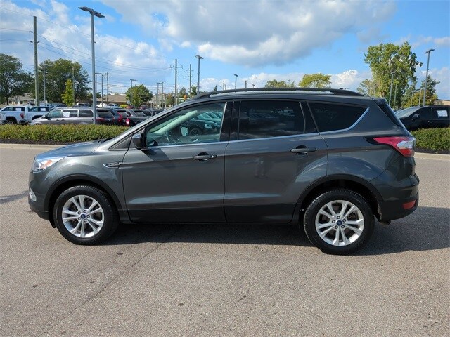 Used 2018 Ford Escape SEL with VIN 1FMCU9HD8JUB86552 for sale in Waterford, MI