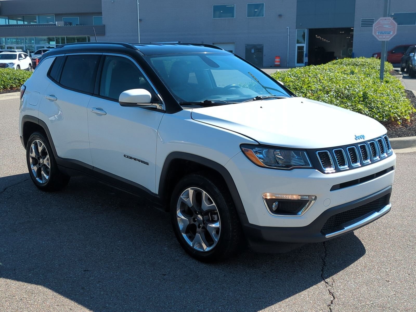 2019 Jeep Compass Limited photo 2