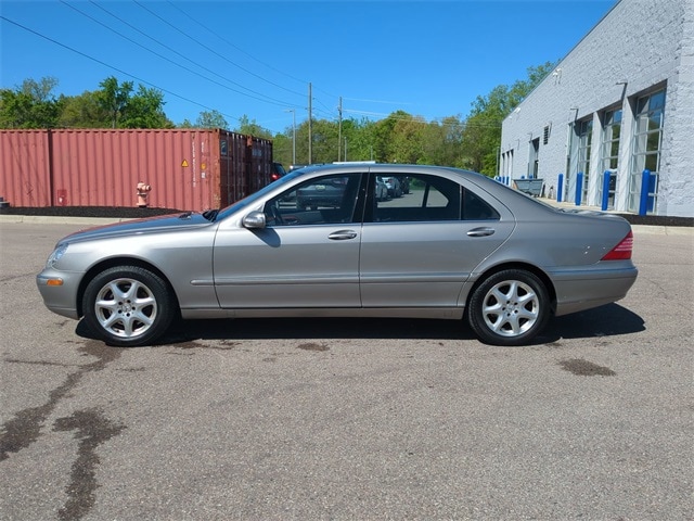 Used 2006 Mercedes-Benz S-Class S430 with VIN WDBNG83J06A471801 for sale in Waterford, MI