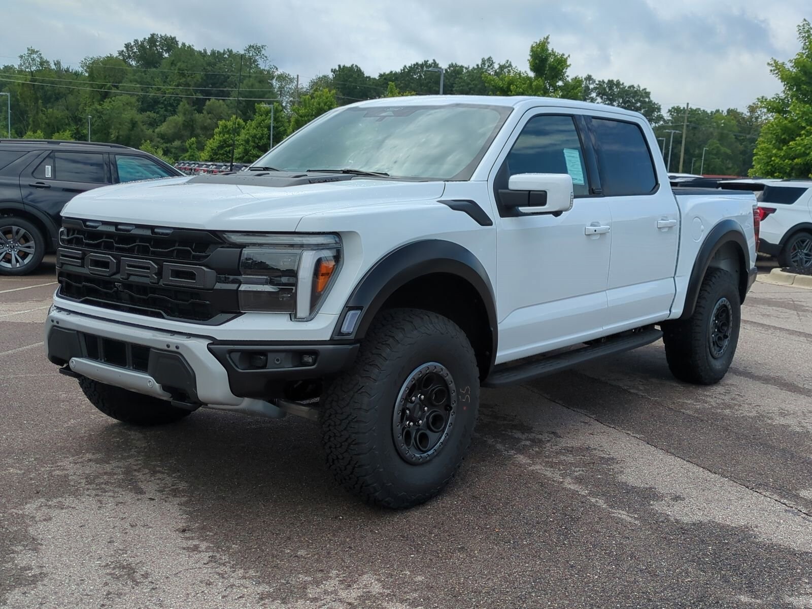 2025 Ford F-150 Raptor photo 4