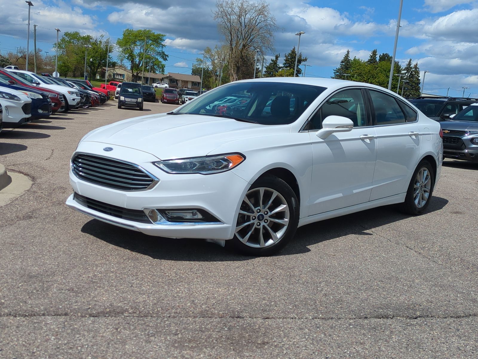 2017 Ford Fusion SE FWD's photo