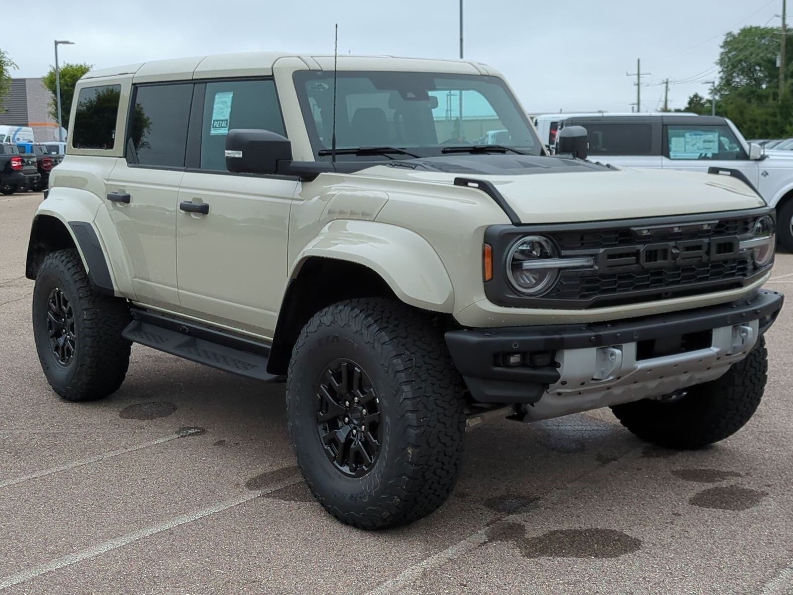 2025 Ford Bronco Raptor photo 2