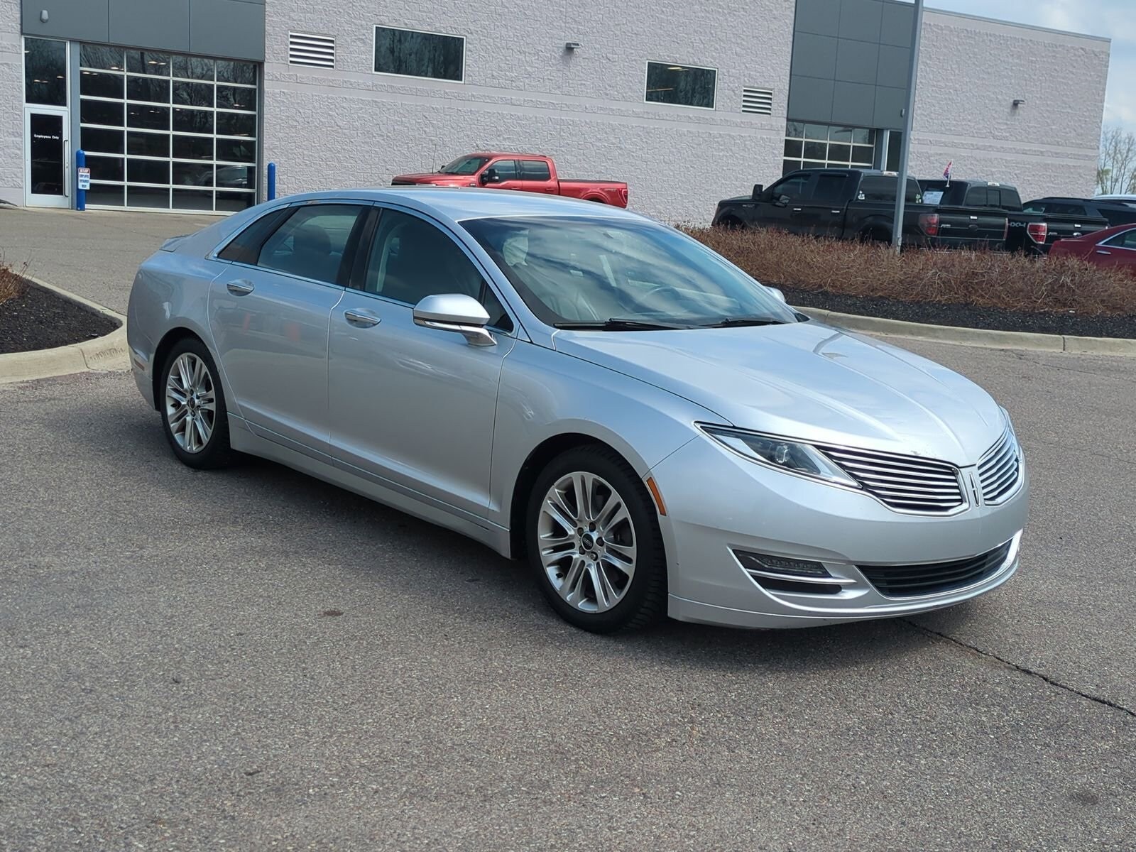 Used 2015 Lincoln MKZ Base with VIN 3LN6L2G93FR610576 for sale in Waterford, MI