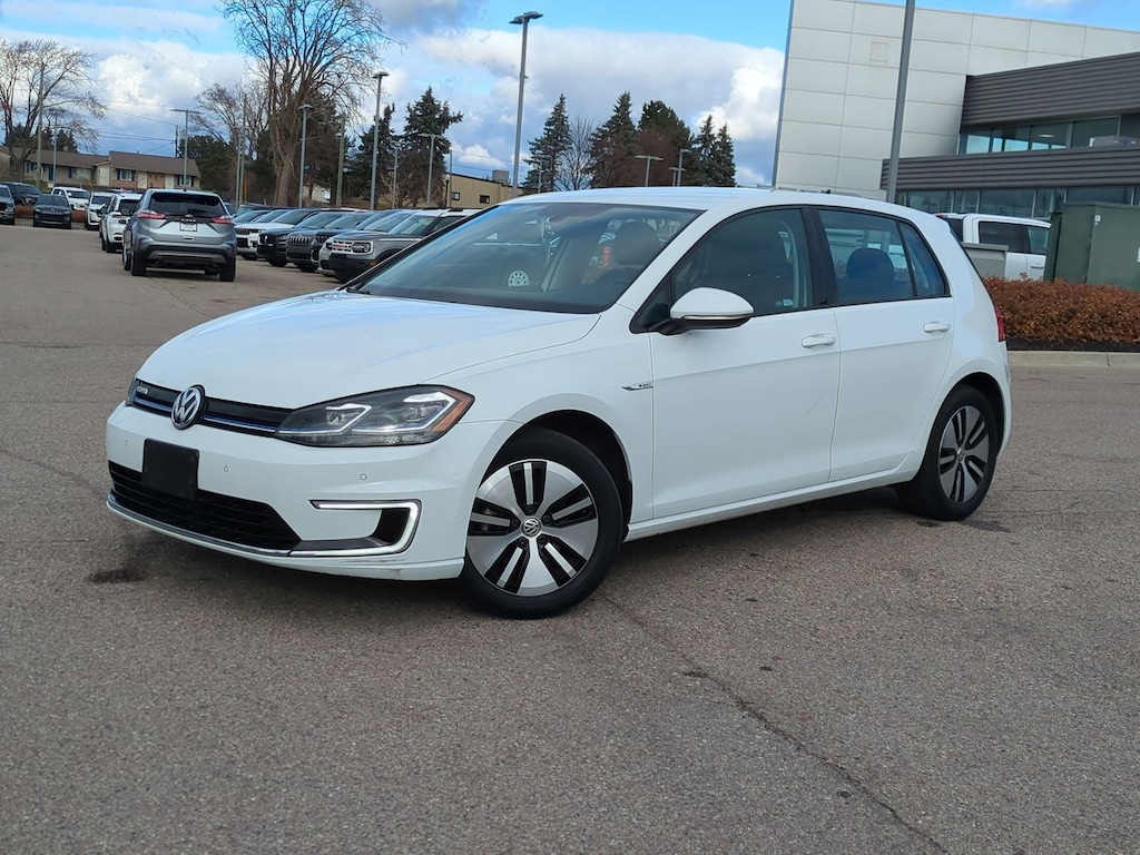 Used 2017 Volkswagen e-Golf SEL Premium Hatchback