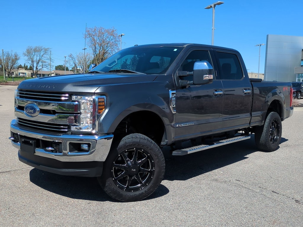 Used 2018 Ford F-250SD Lariat Truck