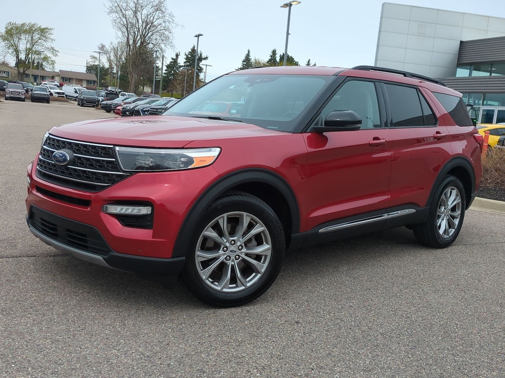 Certified 2024 Ford Explorer XLT SUV