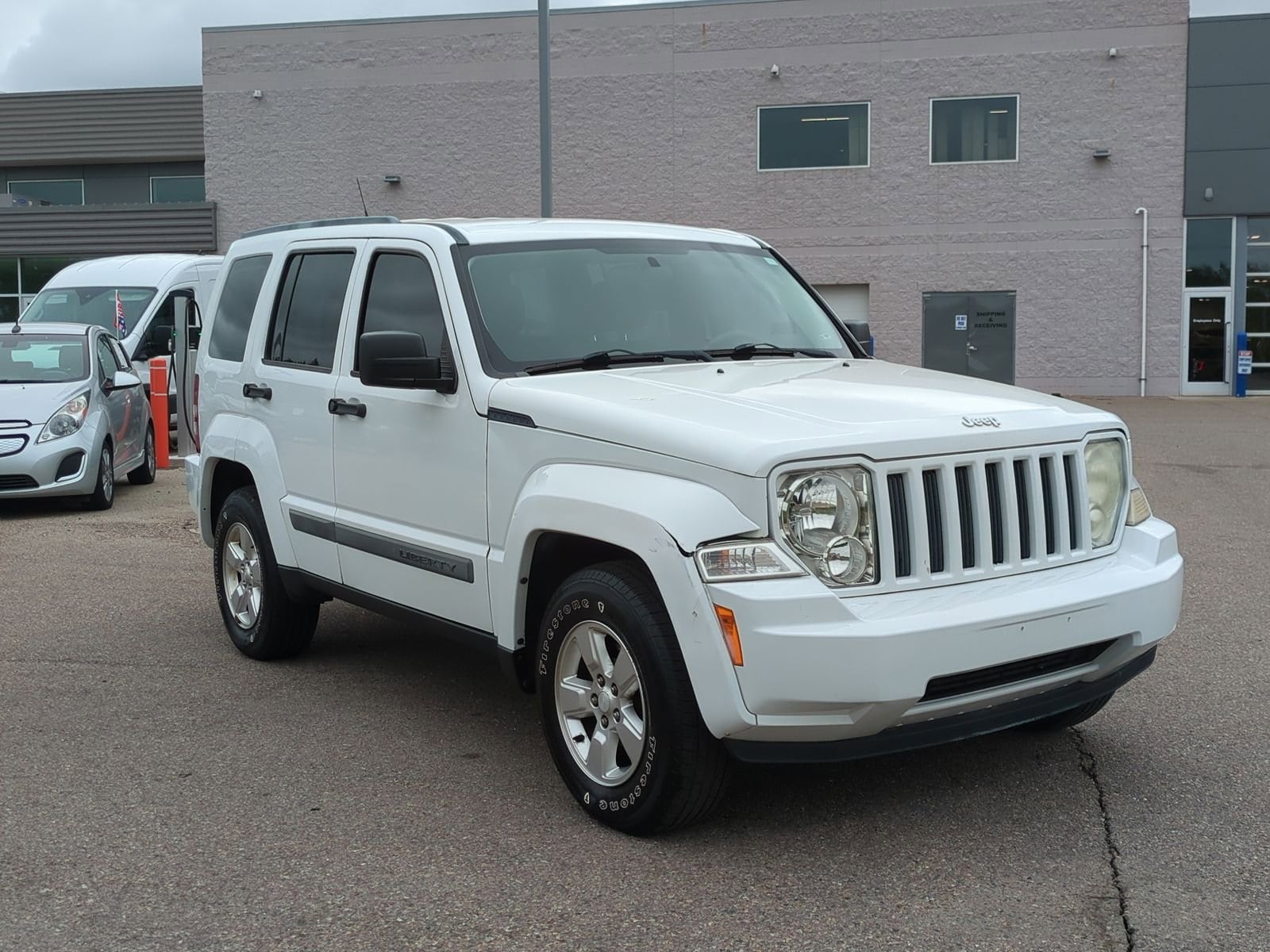 Used 2011 Jeep Liberty Sport with VIN 1J4PN2GK8BW569031 for sale in Waterford, MI