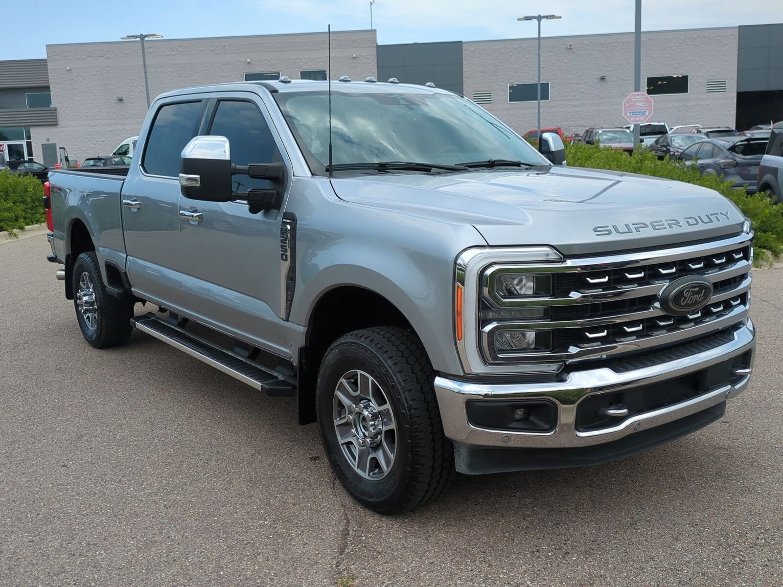2023 Ford F-250 photo 2
