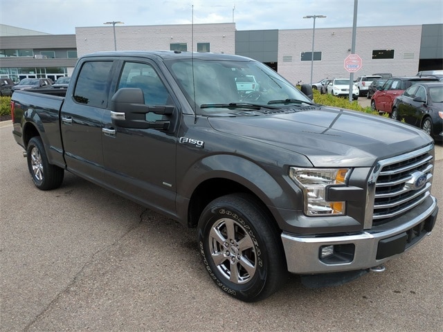 Used 2016 Ford F-150 XLT with VIN 1FTFW1EG7GFA69330 for sale in Waterford, MI
