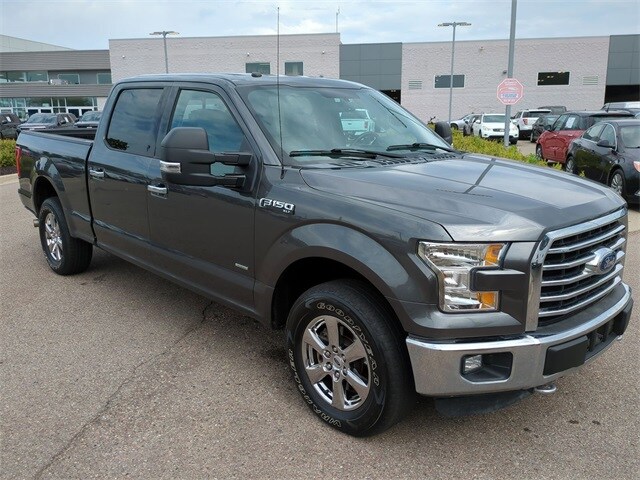 2016 Ford F-150 XLT photo 2