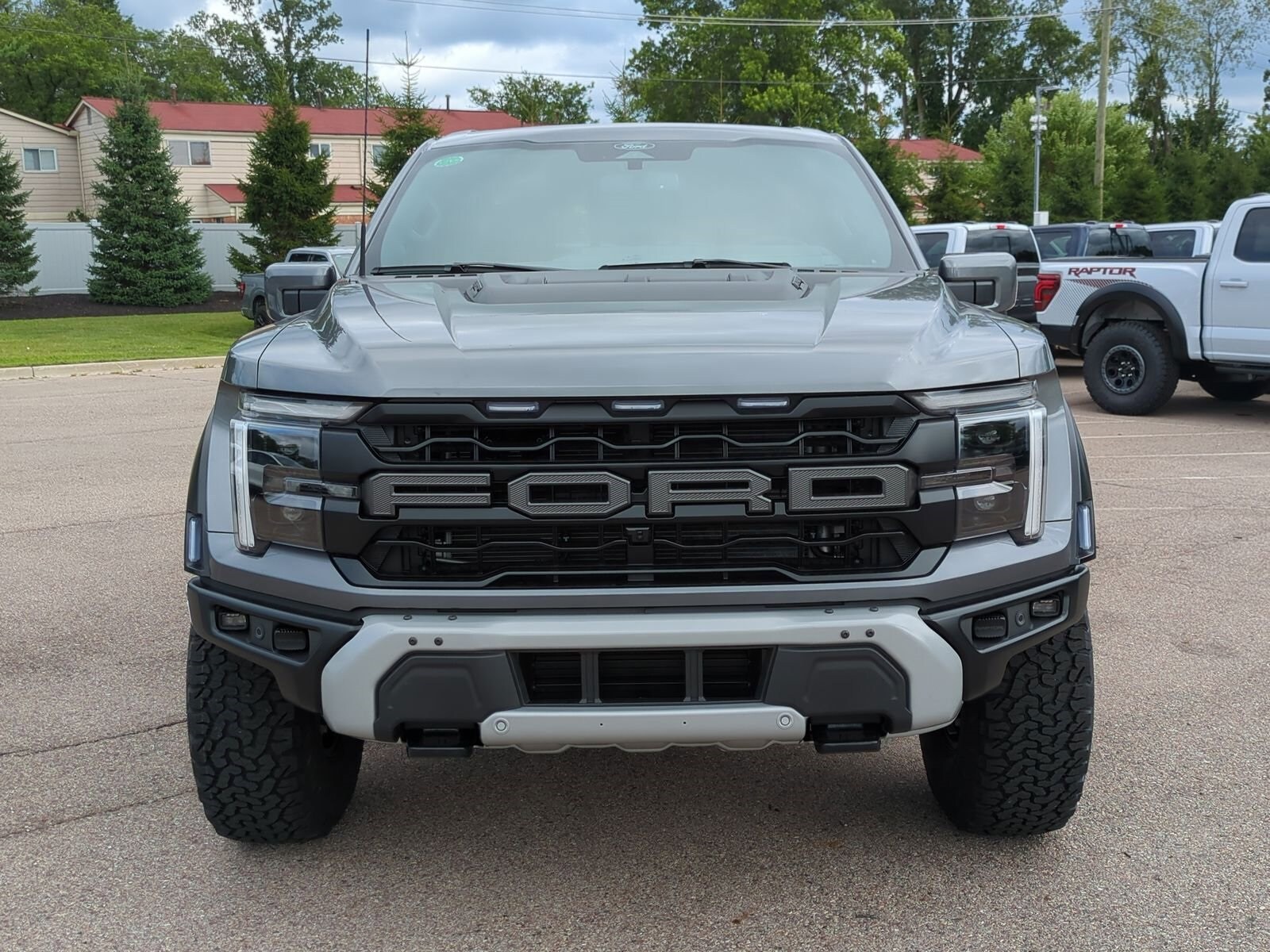 2025 Ford F-150 Raptor photo 3