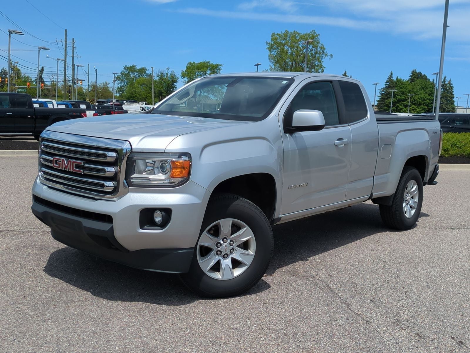 2015 GMC Canyon 4WD SLE Extended Cab's photo