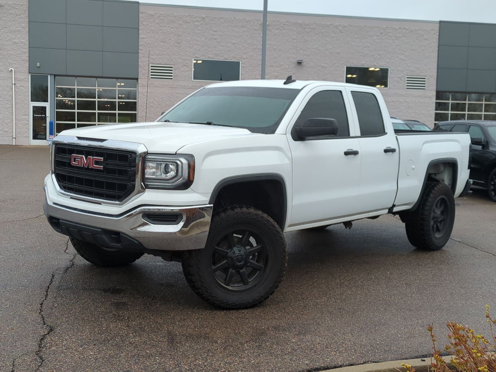 2017 GMC Sierra 4WD Double Cab Standard Box's photo