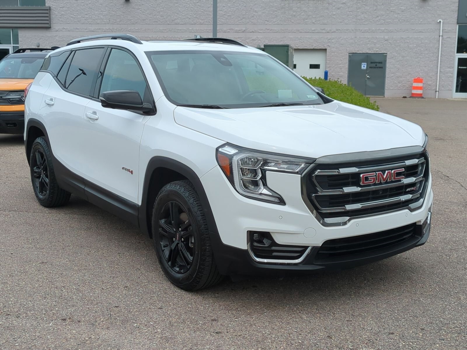 Used 2022 GMC Terrain AT4 with VIN 3GKALYEVXNL240265 for sale in Waterford, MI