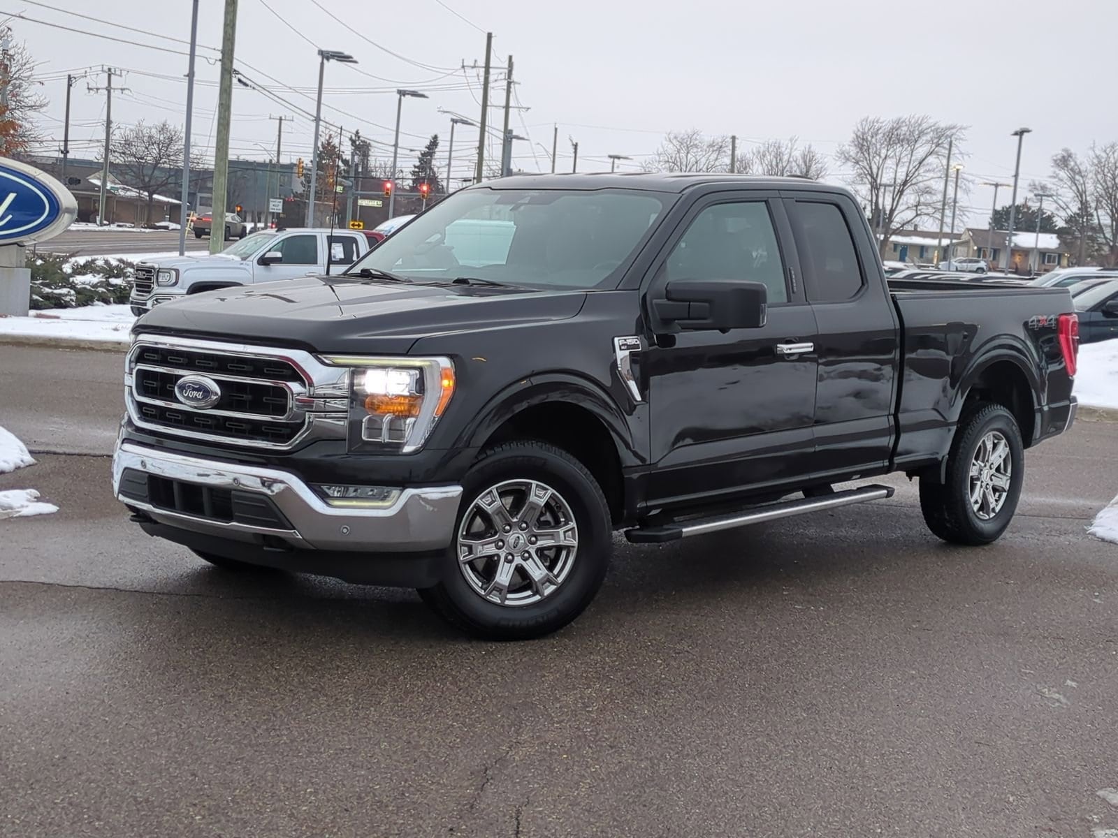 2022 Ford F-150 XLT's photo