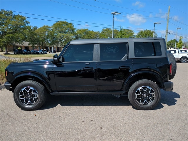 Used 2022 Ford Bronco 4-Door Outer Banks with VIN 1FMEE5BP2NLB58470 for sale in Waterford, MI