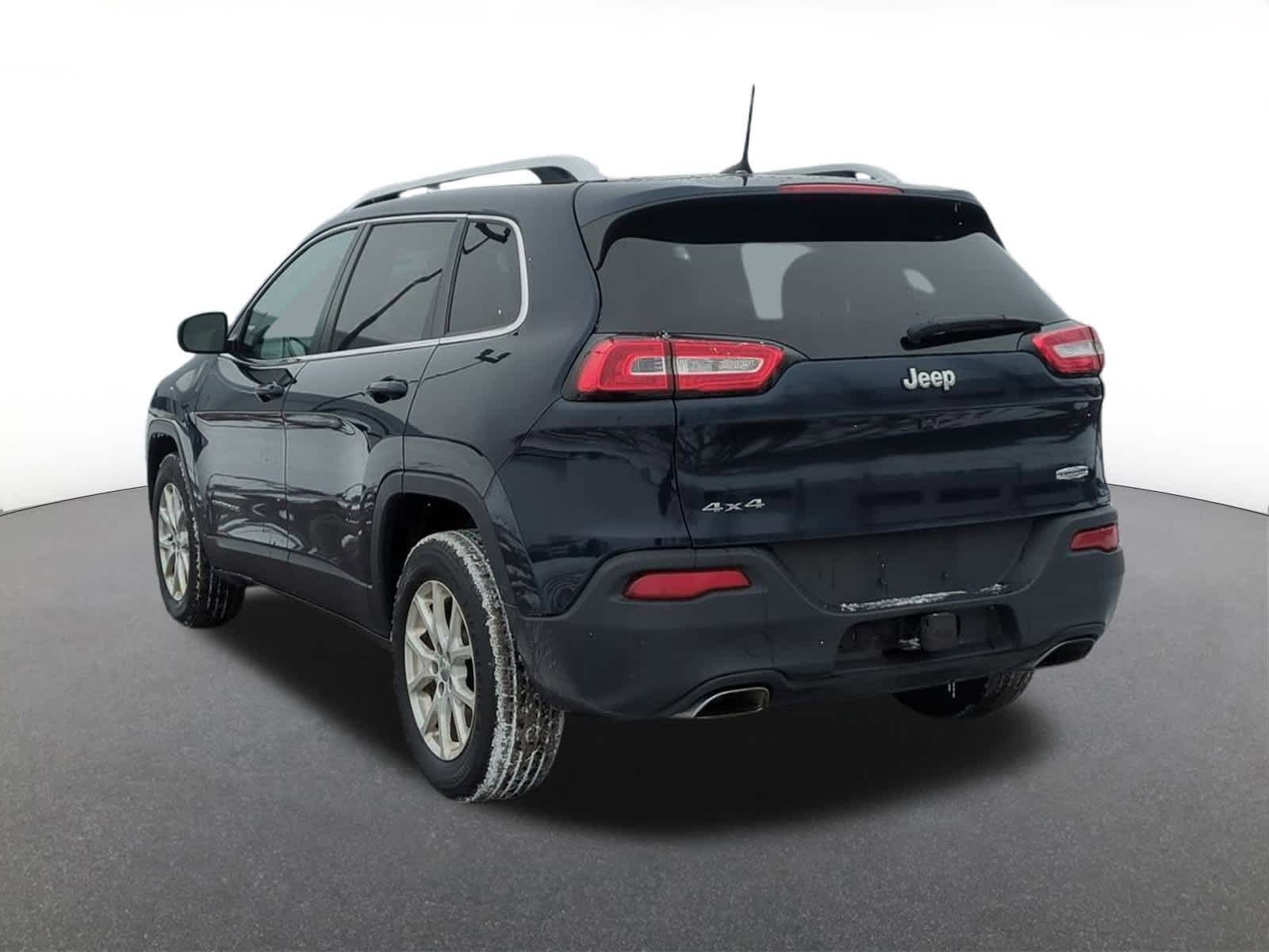 Thumbnail: 2016 Jeep Cherokee - 4