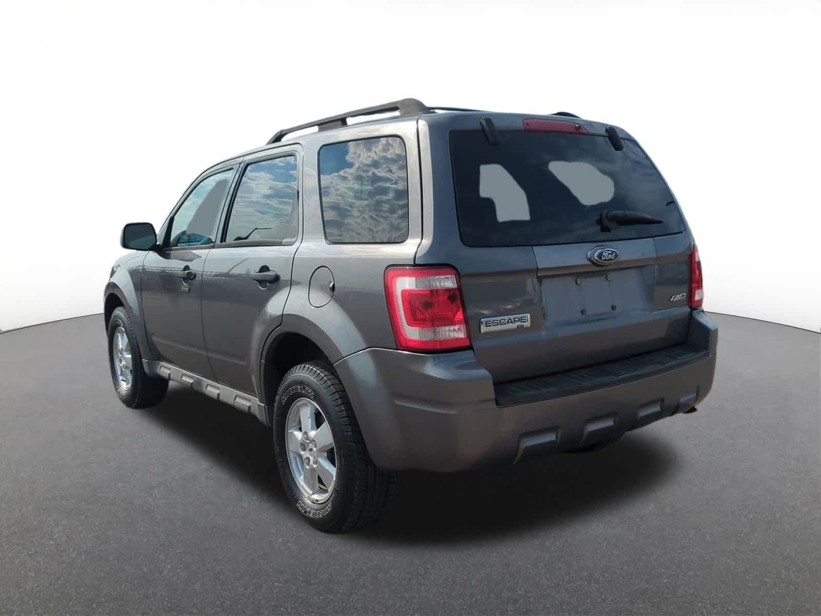 Thumbnail: 2009 Ford Escape - 4