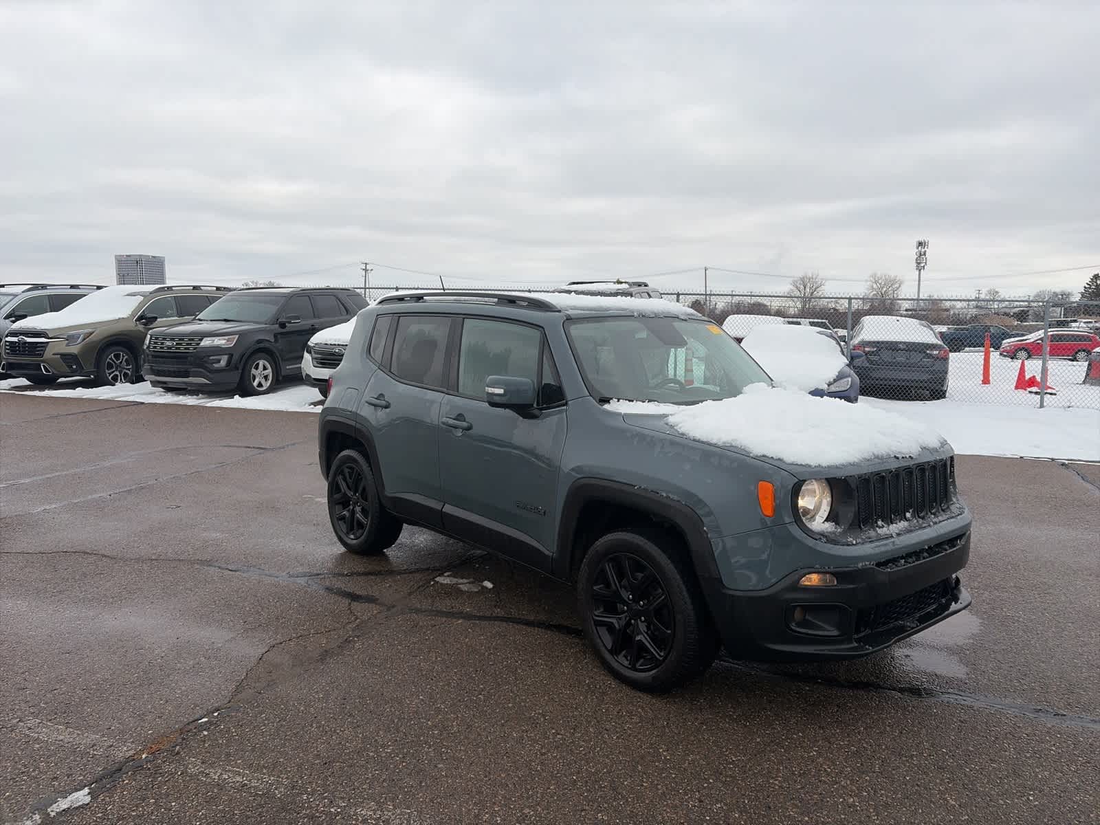 Thumbnail: 2017 Jeep Renegade - 4