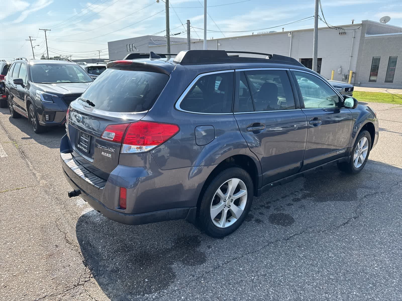 2014 Subaru Outback Premium 3