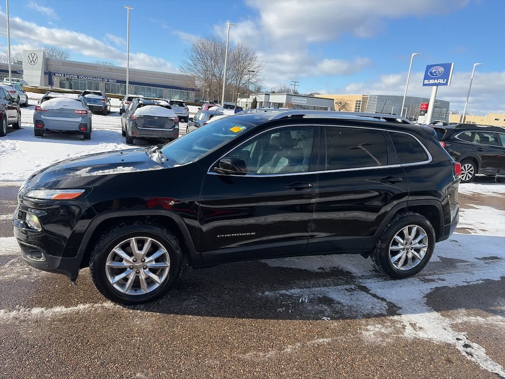 Used 2017 Jeep Cherokee Limited SUV