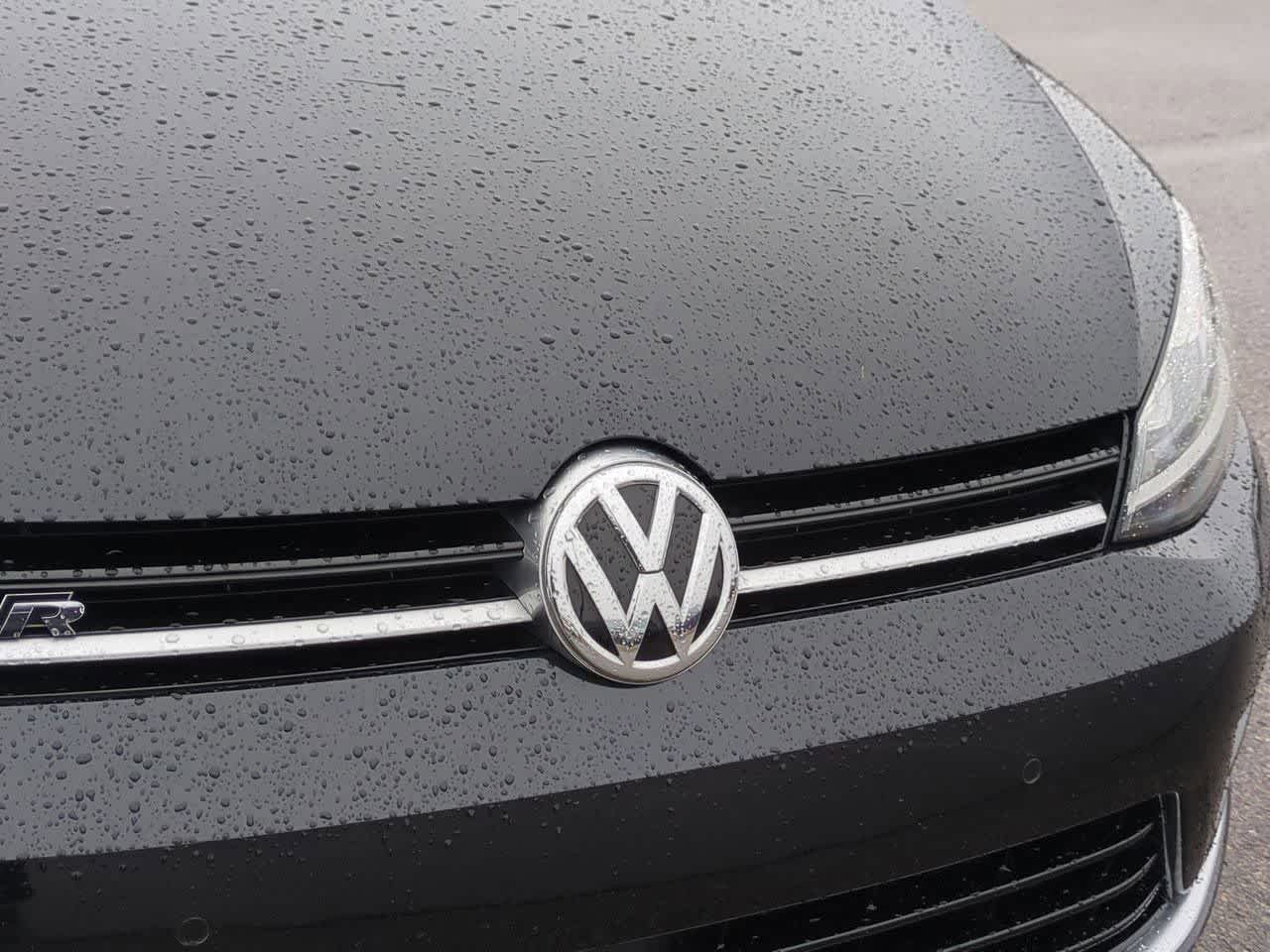 Thumbnail: 2017 Volkswagen Golf - 11