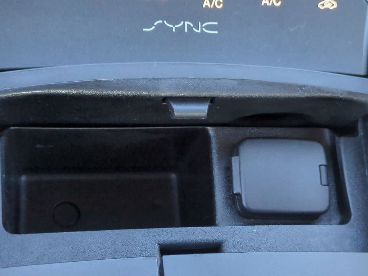 Thumbnail: 2016 Lincoln MKZ - 27