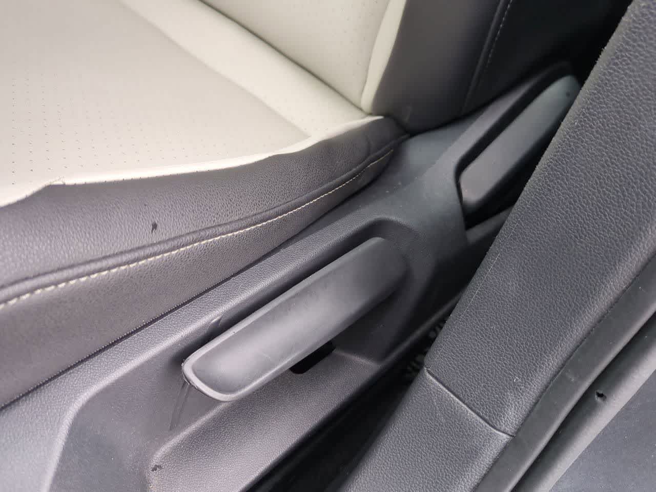 Thumbnail: 2020 Volkswagen Jetta - 16