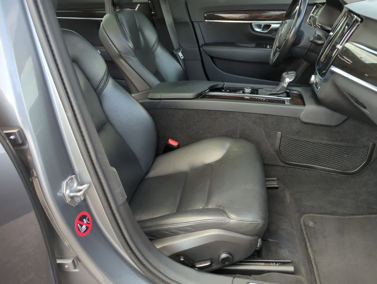 2018 Volvo S90 T5 Momentum 21